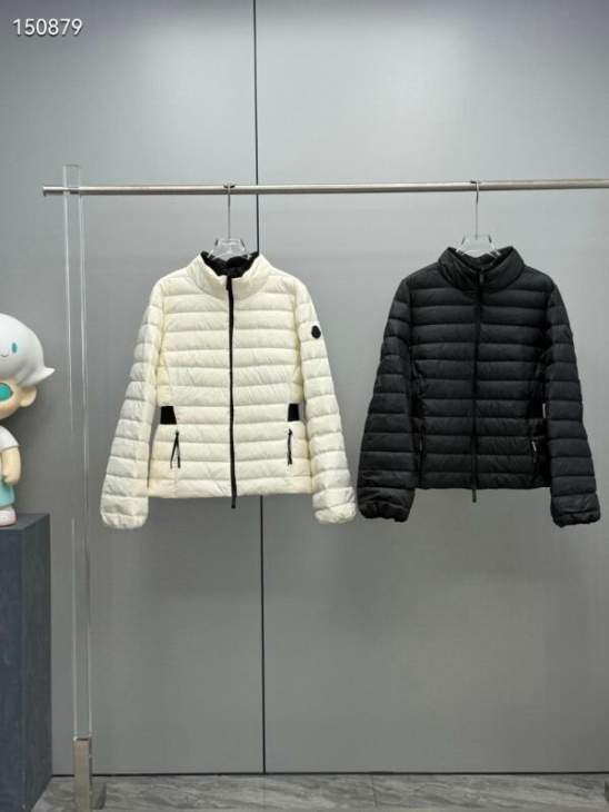 Picture of Versace Down Jackets _SKUVersacesz0-326yr0636457